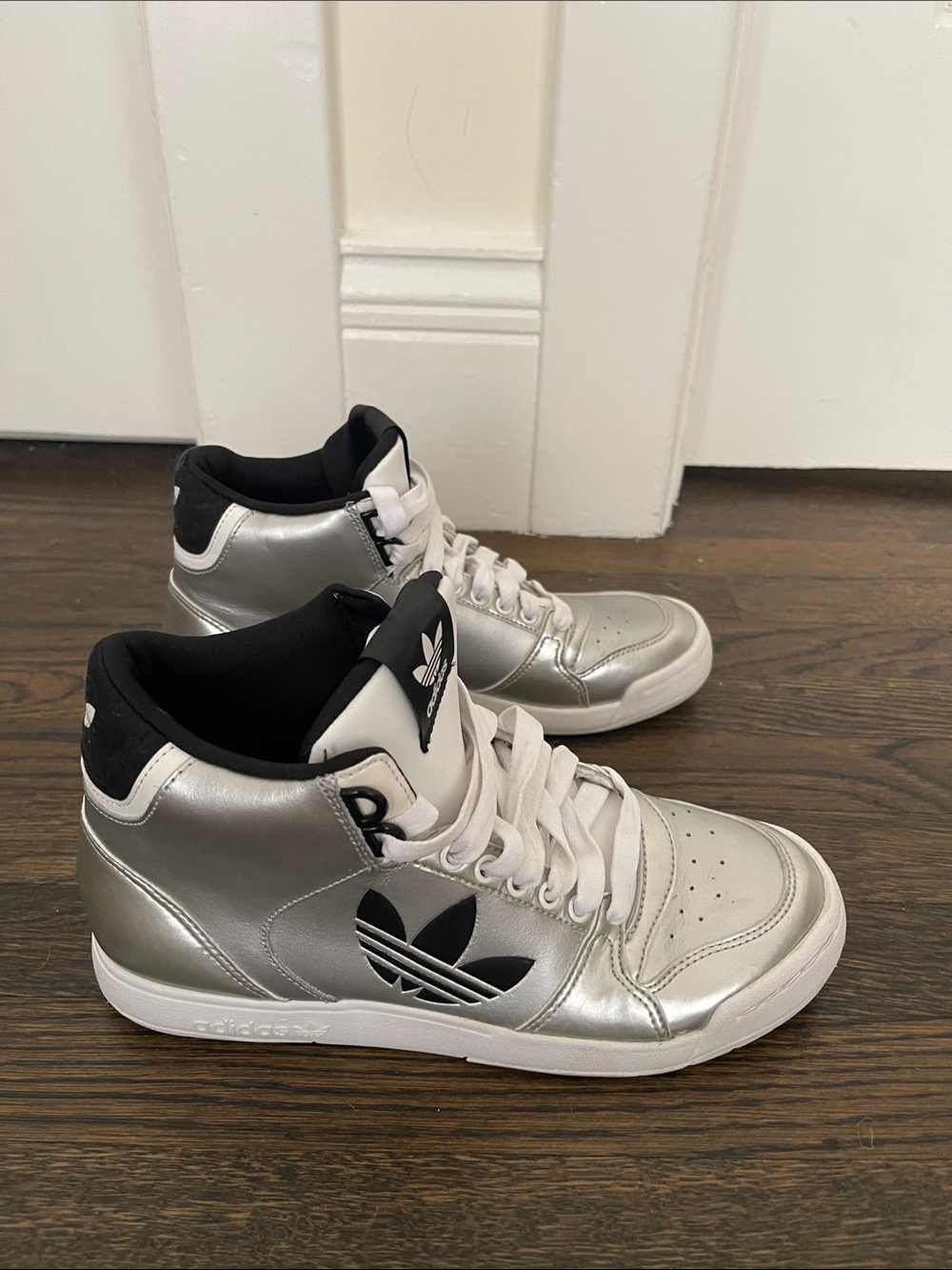 Brand New Adidas Originals Big Trefoil Metallic Silver & Black High Top Sneakers